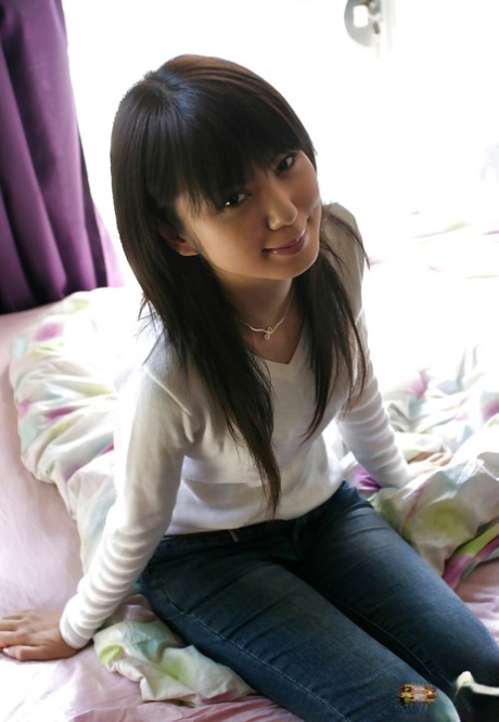 Cute Asian Teen Clothed - Asian Jeans Porn Pics & Granny XXX Photos - AllOldPics.com